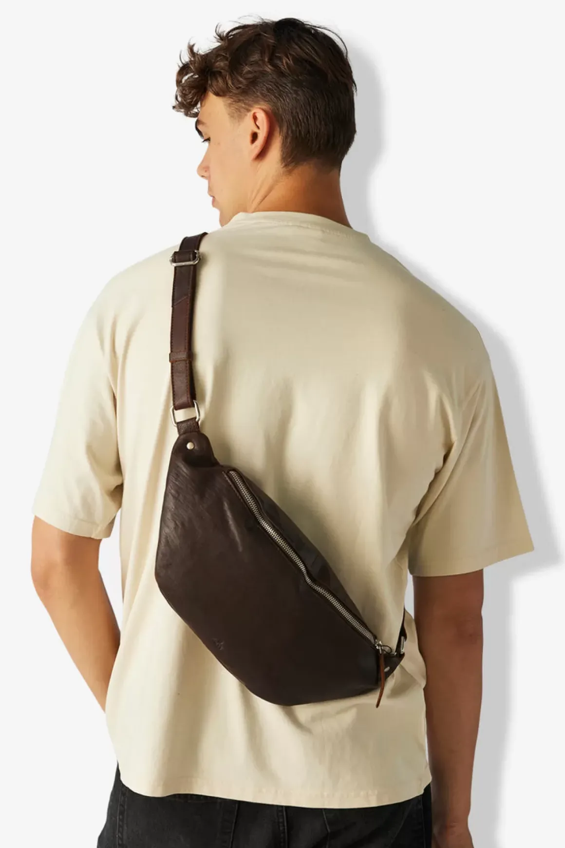 Catania Bumbag Henrik Dark Brown