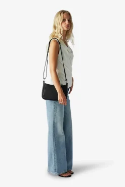 Cormorano Shoulder Bag Cath Black