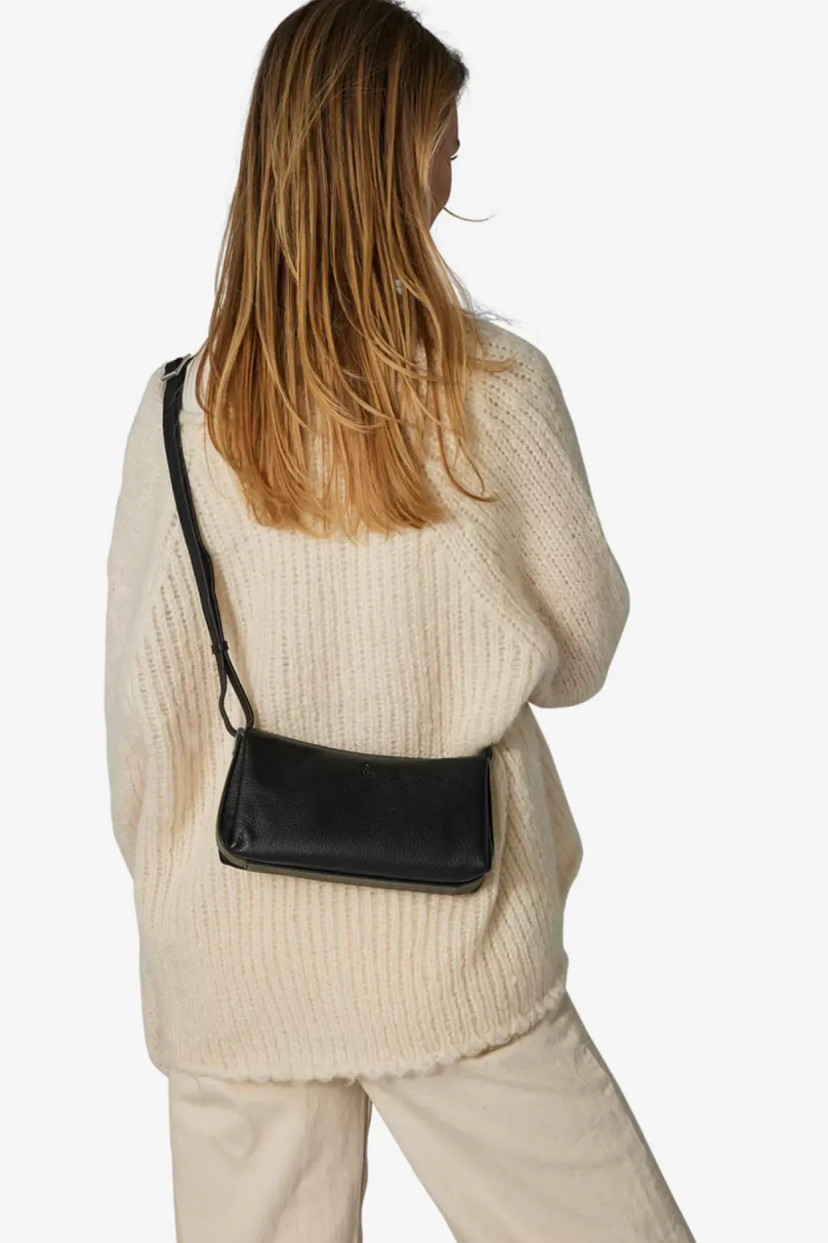 Cormorano Shoulder Bag Katrine Black