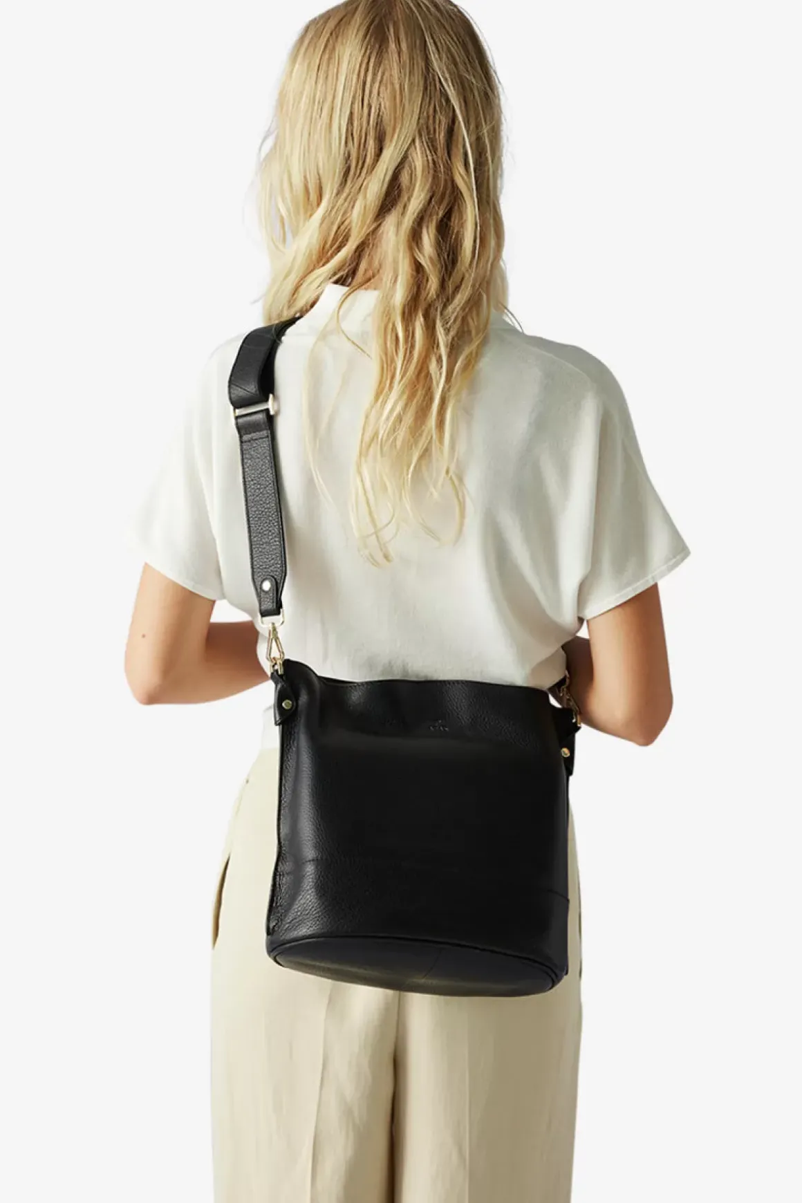 Cormorano Shoulder Bag Kristin Black