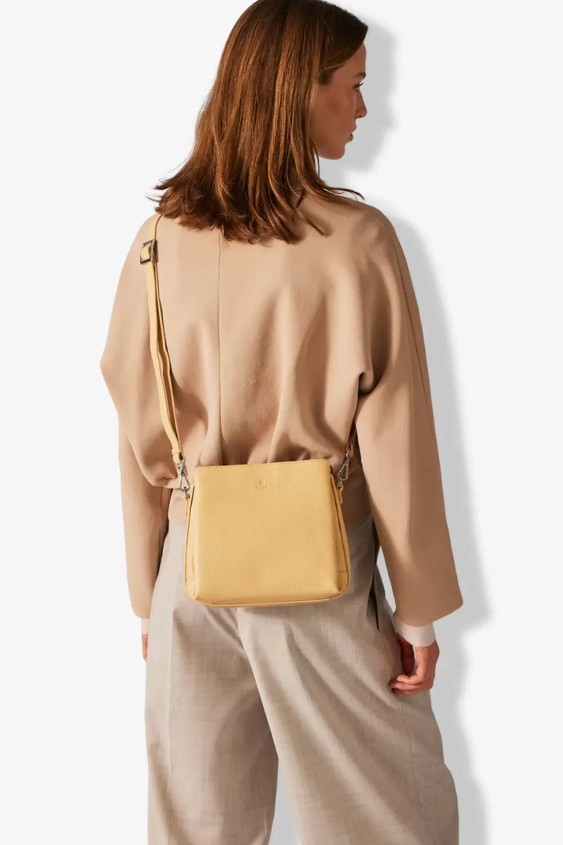 Cormorano Shoulder Bag Sia Sunflower