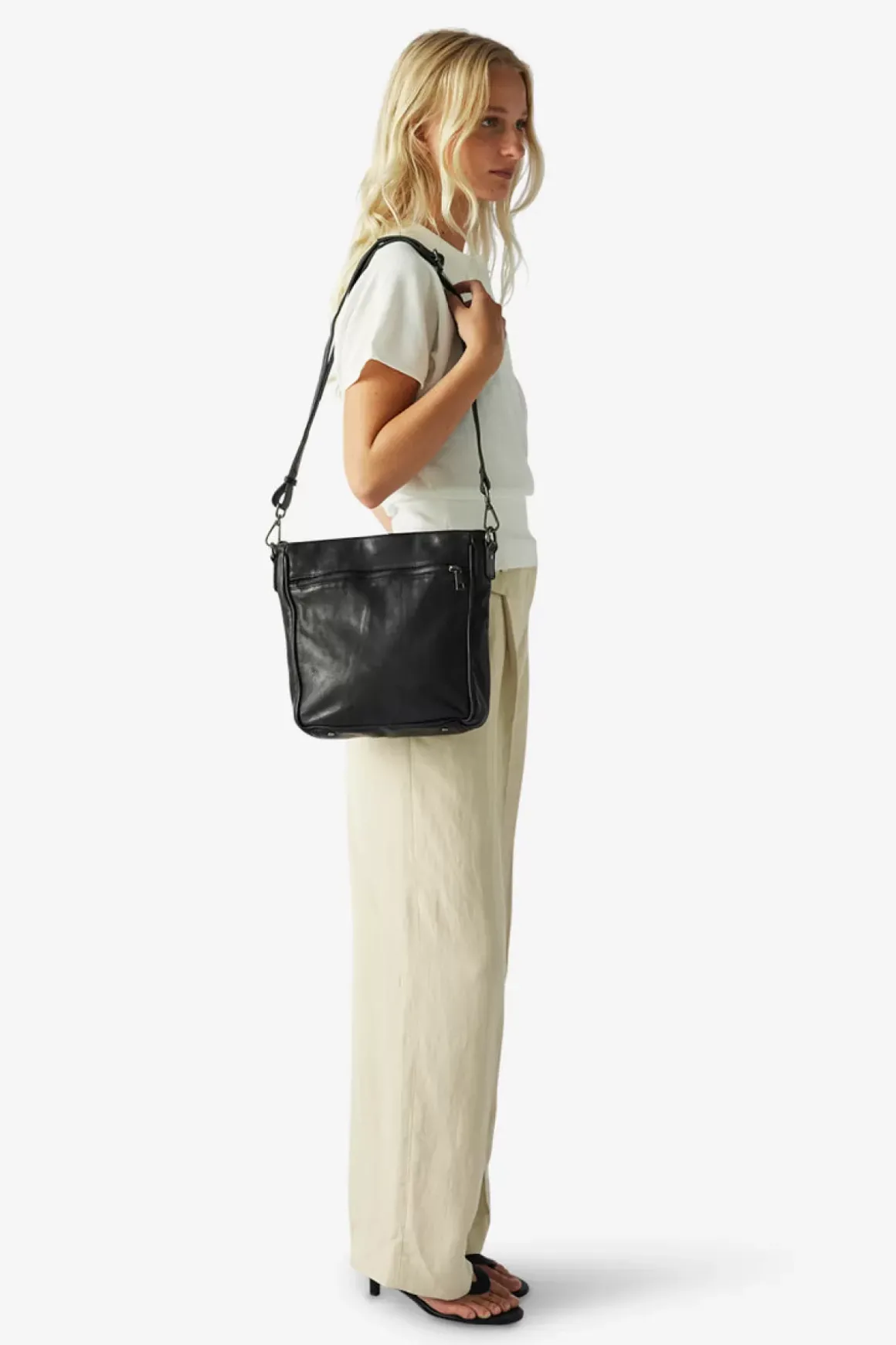 Pixie Shoulder Bag Thyra Black