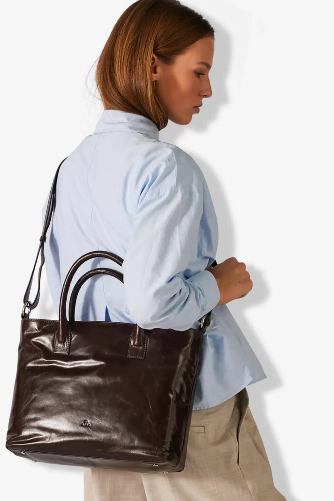 Salerno Shoulder Bag Vilde Dark Brown