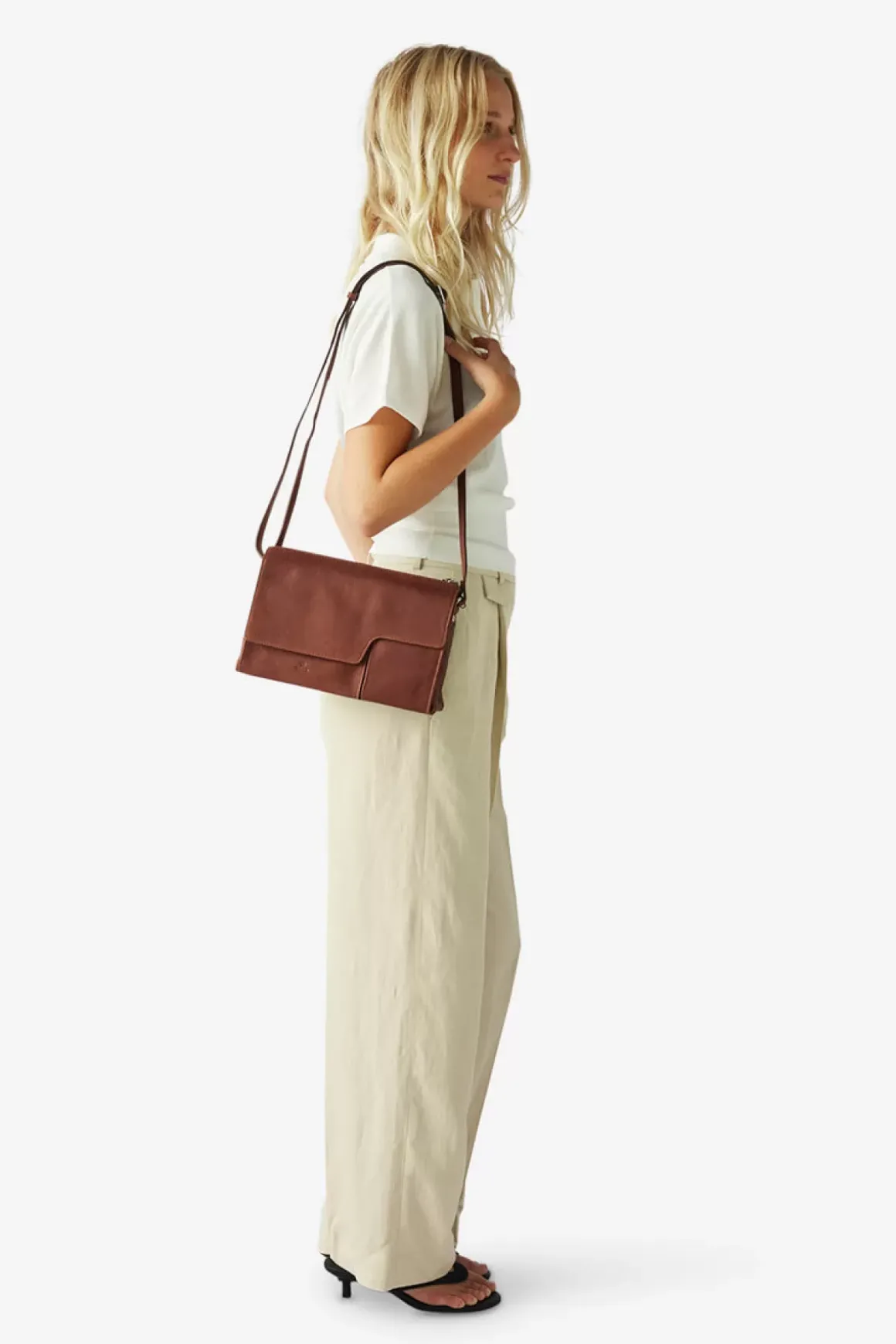 Venezia Shoulder Bag Dolores Cognac